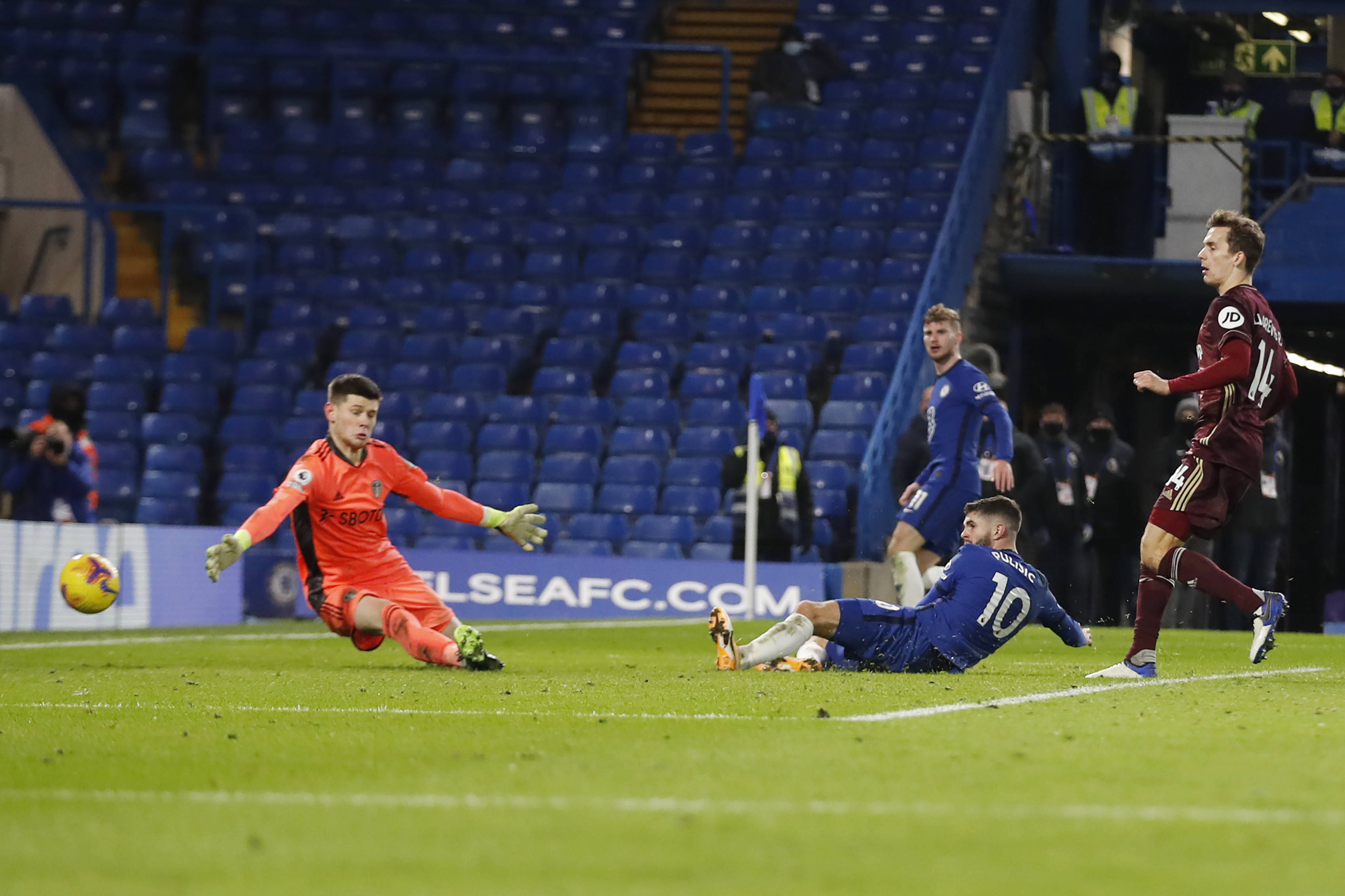 利不仅仅依 利不仅仅依